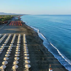Park Marinetta - & 4* Marina Di Bibbona